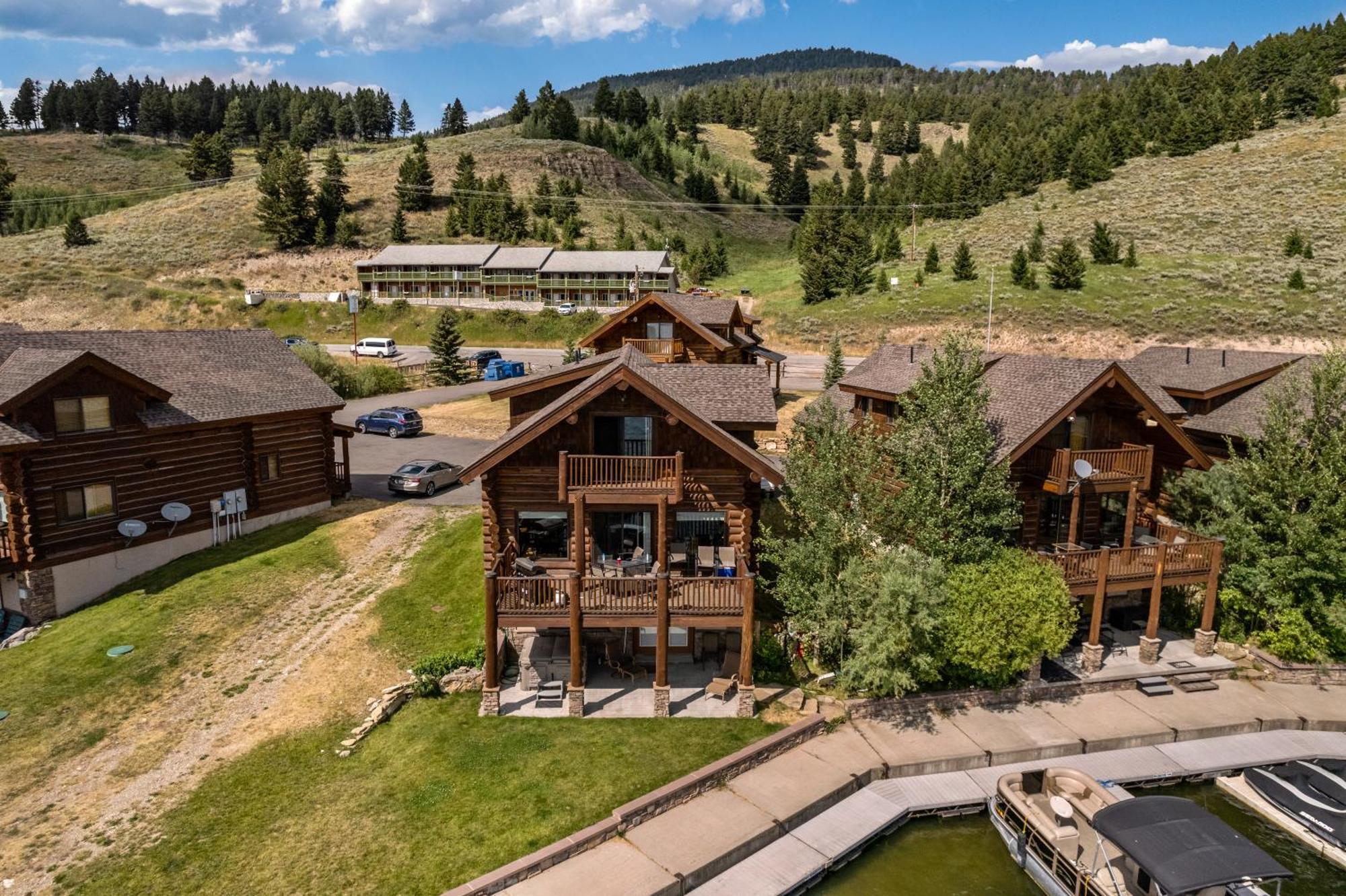 King'S Cabin Уест Йелоустоун Екстериор снимка