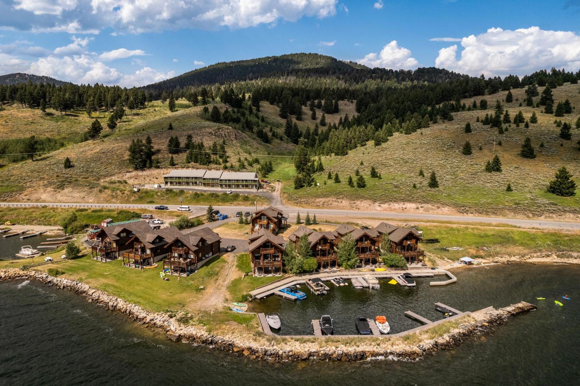 King'S Cabin Уест Йелоустоун Екстериор снимка