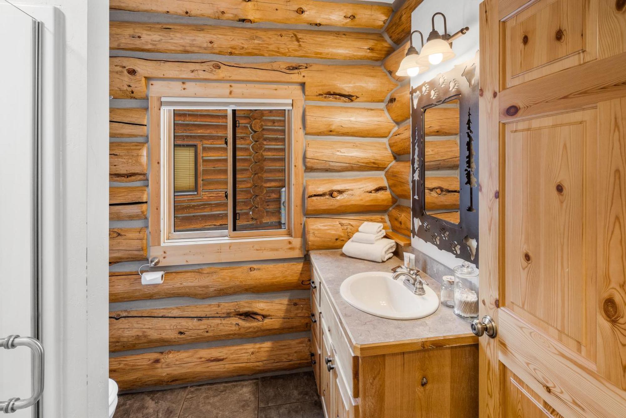 King'S Cabin Уест Йелоустоун Екстериор снимка